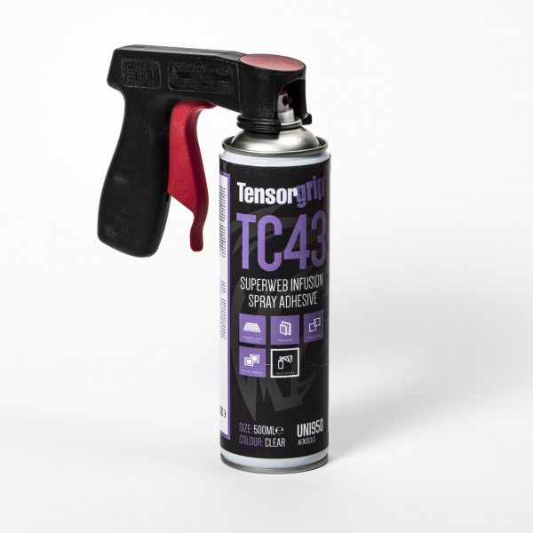 Adhesivo spray con maneta para aplicacion facil para infusion RTM pegado de fibras, pelable, film